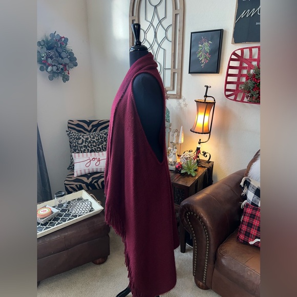 Long Fuzzy Vest - Picture 3 of 5